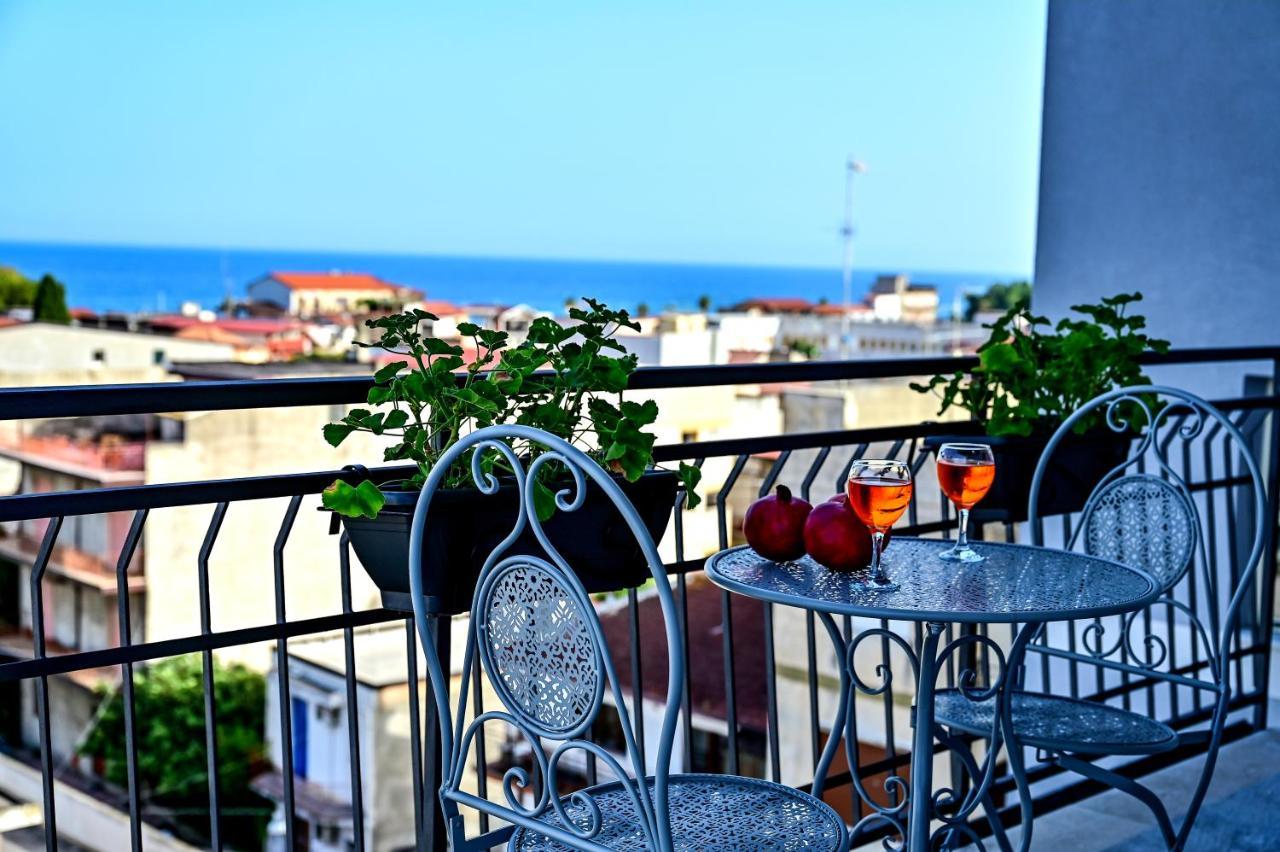 Kore Suites&Apartments Λόκρι Εξωτερικό φωτογραφία